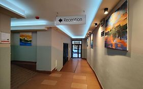 Corvin Plaza Apartments & Suites